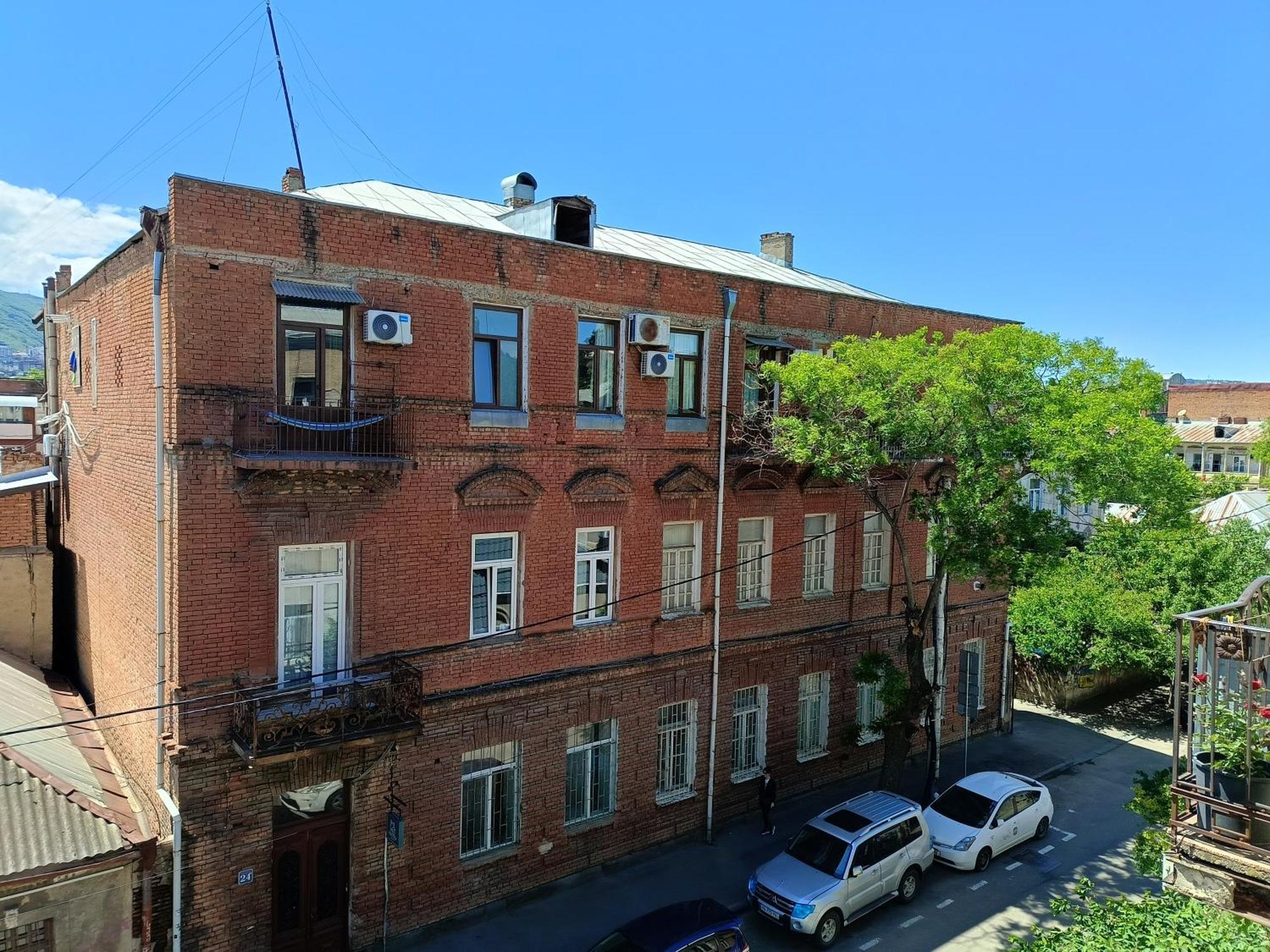 第比利斯伊琳娜旅馆酒店 外观 照片