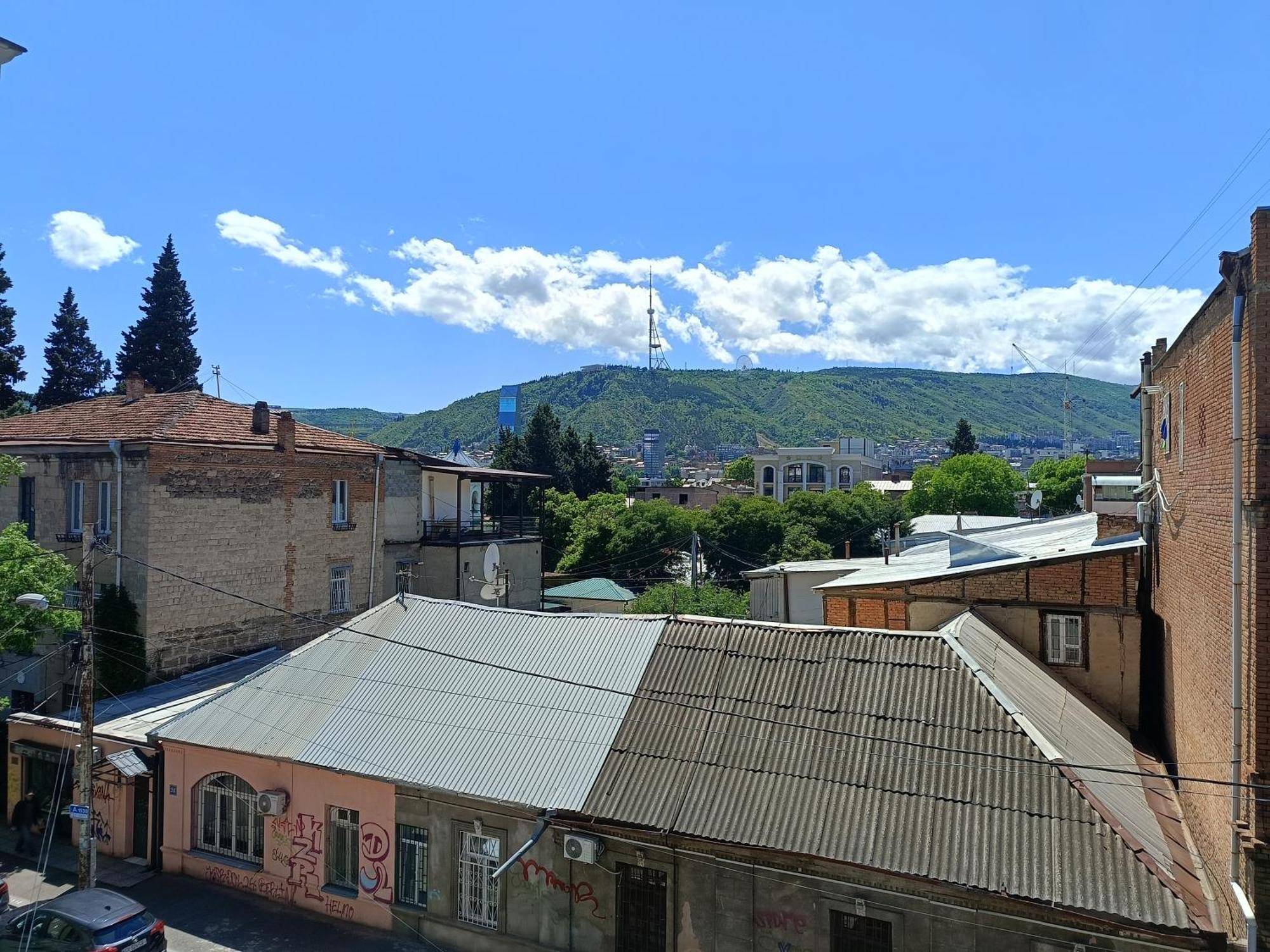 第比利斯伊琳娜旅馆酒店 外观 照片